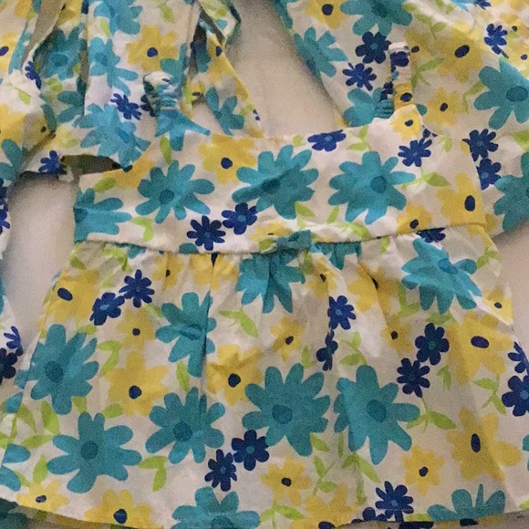 Lot of 4 Strasburg Floral Tops - 🐣 Easter/Sisters - Picture 3 of 3